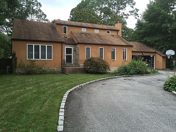 4th image of 349 Forest Ln