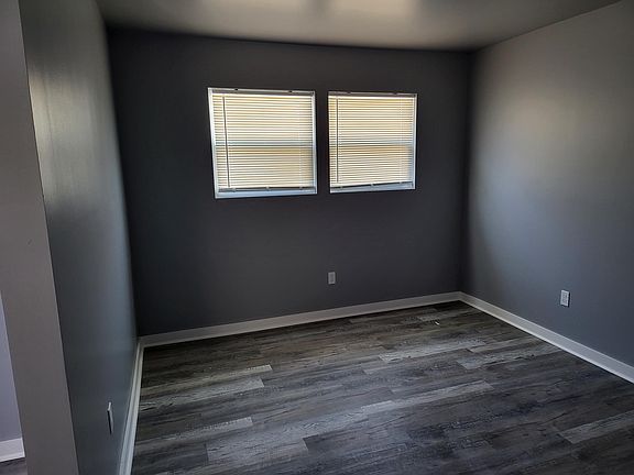 3rd image of 1809 N Peoria Ave