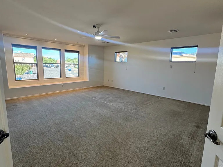 318 S Princess Erica Dr — Photo 12