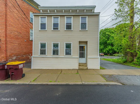 17 Malta Avenue, Ballston Spa, NY 12020