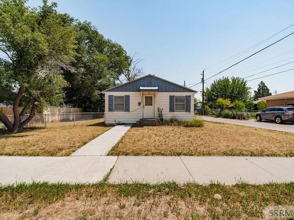 1849 S Higbee Ave, Idaho Falls, ID 83404