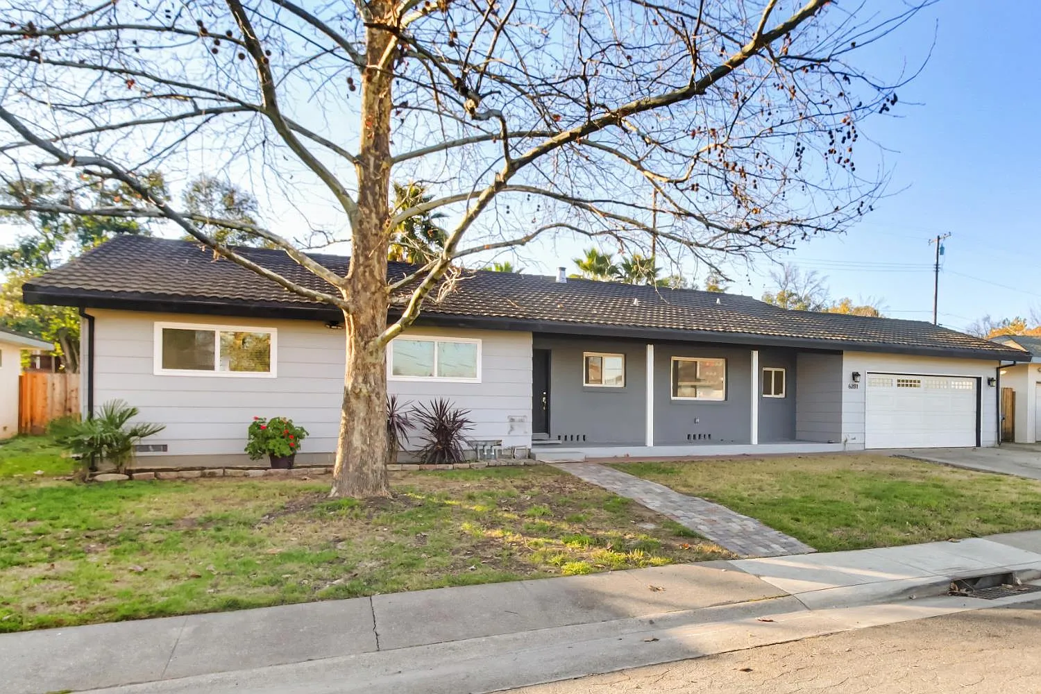 6231 Paris St photo 1