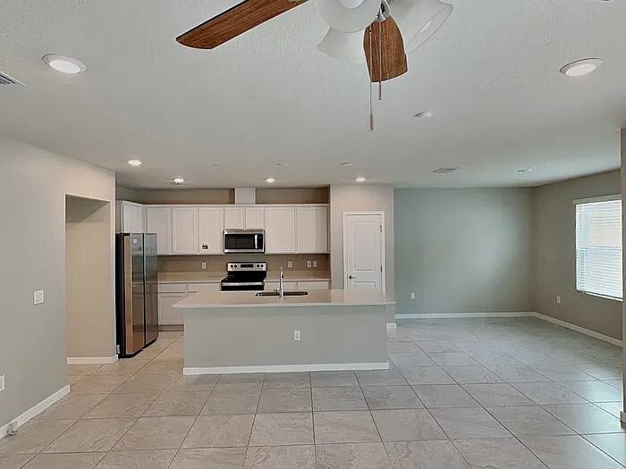 837 Rivers Crossing St — Photo 9