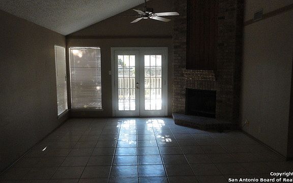 4th image of 9522 Cloverdale