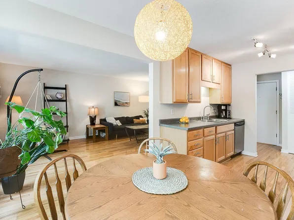 1770 Bryant Ave S APT 206, Minneapolis, MN 55403