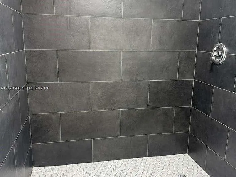 147 NW 59th St #202 — Photo 21