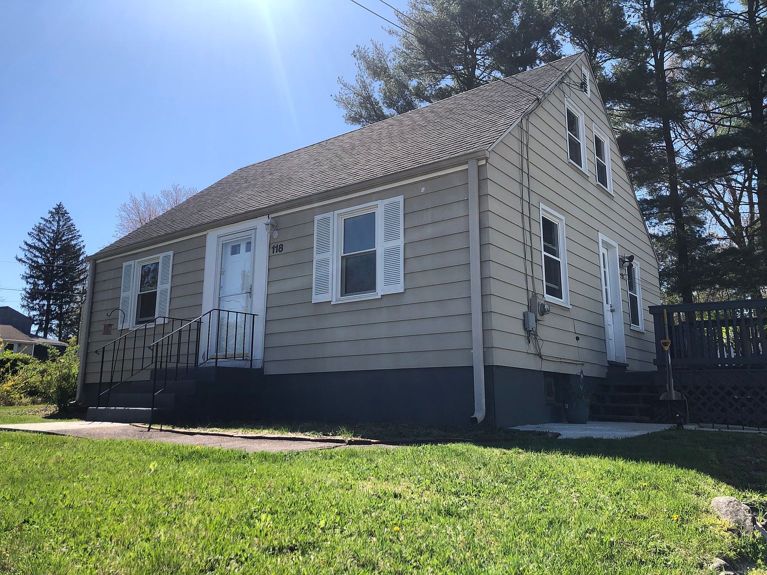 118 Loomis St, Manchester, CT 06042 Zillow