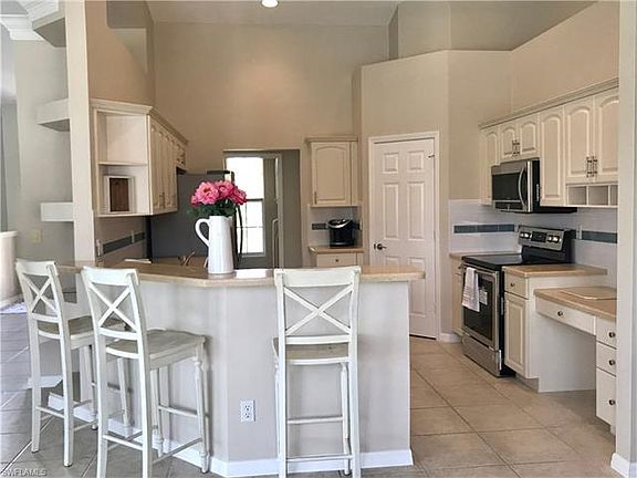 5th image of 1210 Spanish Ct