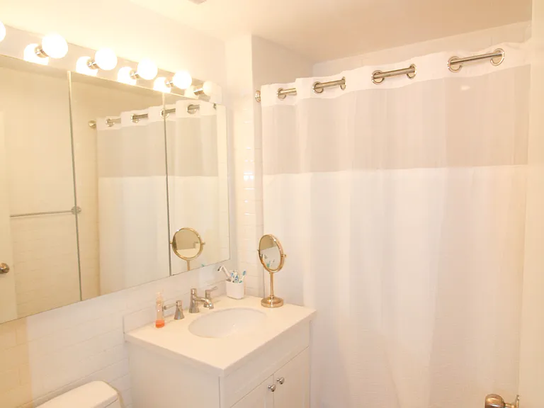164 Stanton St #4A — Photo 7