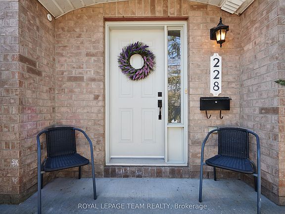 3rd image of 228 Latchford Rd