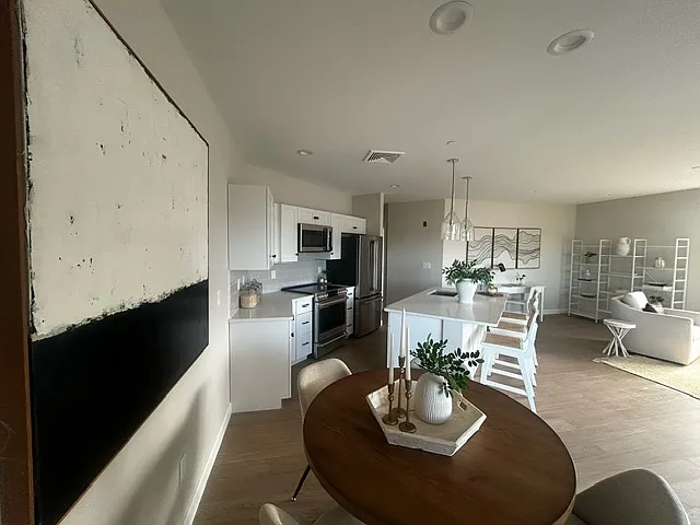 RiverPlace Properties — Photo 10