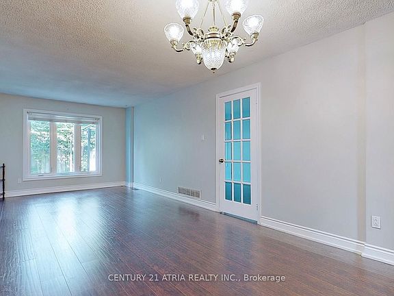 5th image of 92 Jaffray Rd