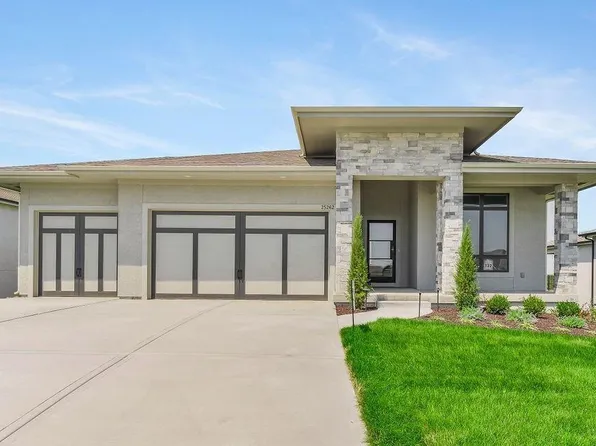 9331 Gander St, Lenexa, KS 66227