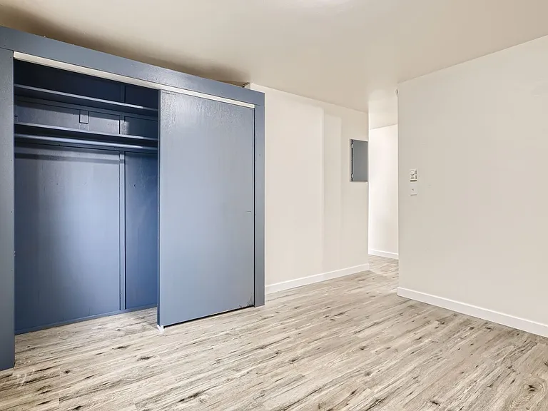 1003 N 50th St — Photo 11