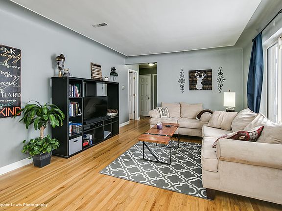 3rd image of 4900 W Vassar Ave