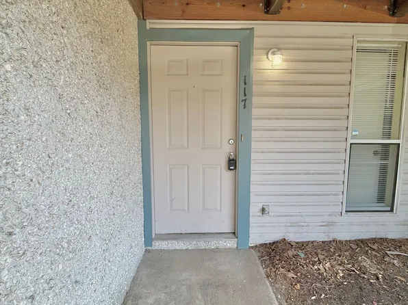 910 Brett Dr APT 117, Hinesville, GA 31313