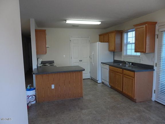2nd image of 11103 Sonja Dr