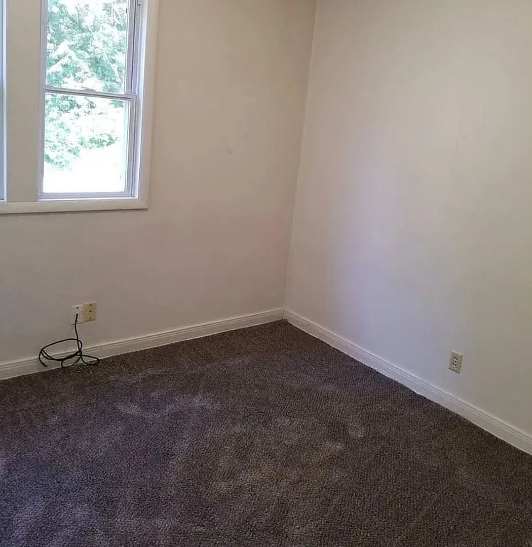 117 N Jefferson St. Bloomington — Photo 3