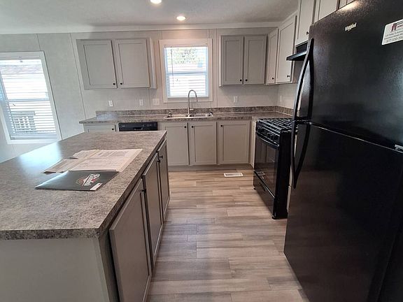 4th image of 14 Deerpath Rd