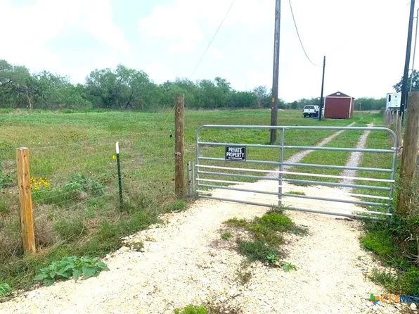 10143 Us Highway 59 N, Fannin, TX 77960