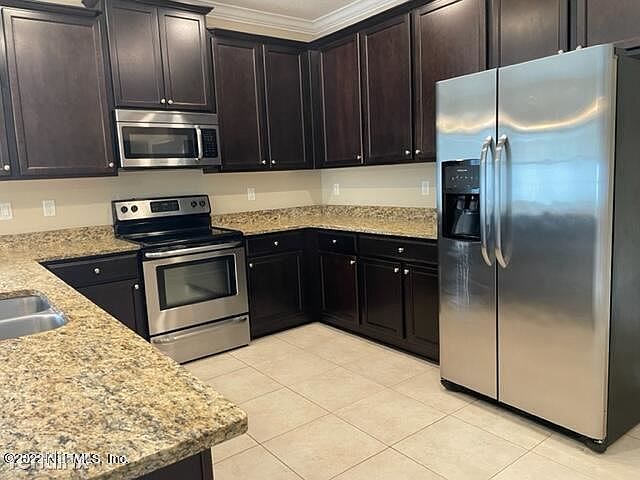 1st image of 270R Bradford Lake Cir