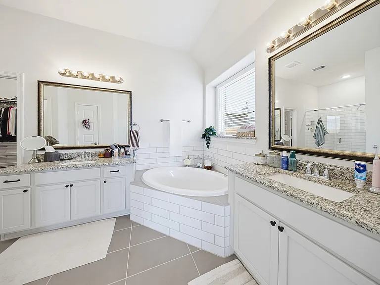 1618 Homewood Point Ln — Photo 15
