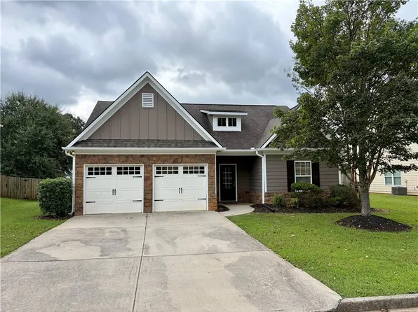 66 Mercer Ln, Cartersville, GA 30120