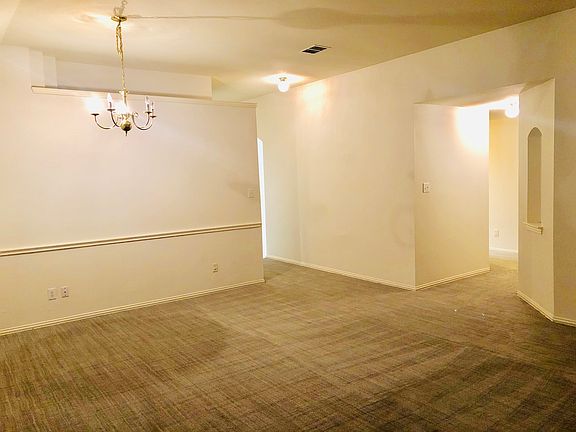 2nd image of 3111 Poplar Hill Trl
