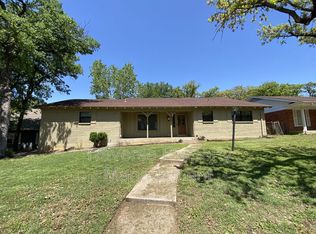 6017 Shelton St, Fort Worth, TX 76112
