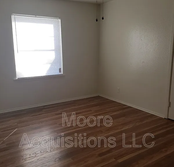 1439 S Rusk St — Photo 19