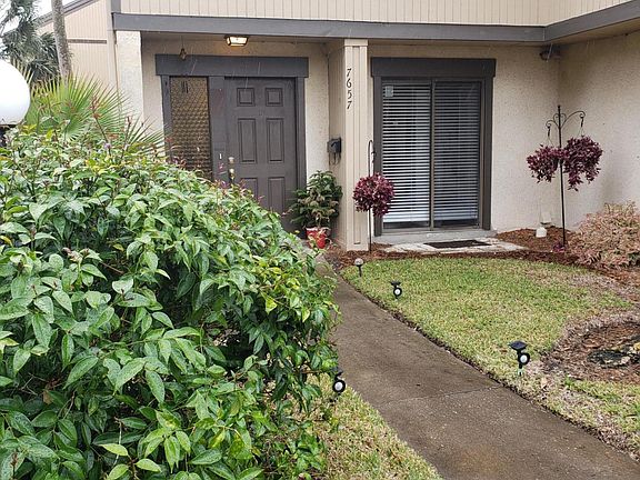 FRONT WALKWAY TO DOORWAY