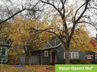 694 Crestview Ave, Akron, OH 44320