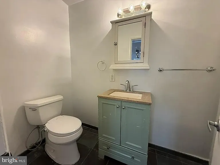 2642 N Pershing Dr #1 — Photo 6