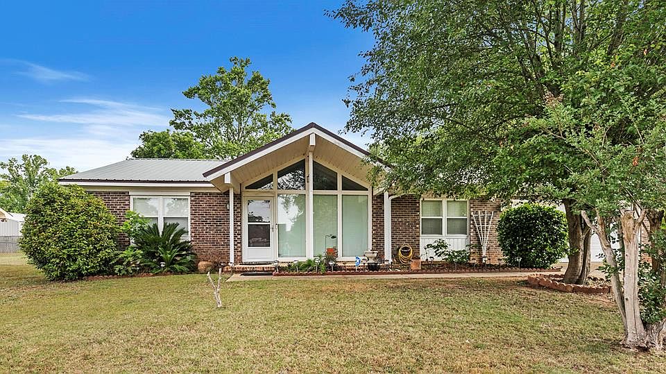 1st image of 619 Chapelwood Dr
