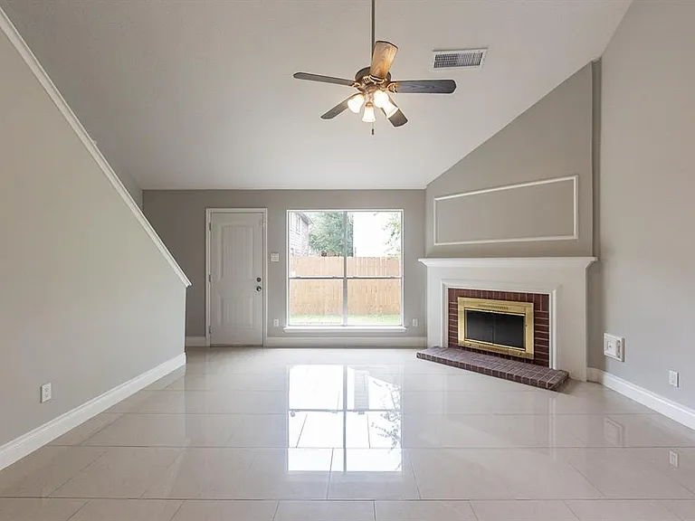 12023 Meadow Place Dr — Photo 16
