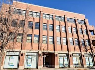 1908 W Irving Park Rd, Chicago, IL 60613