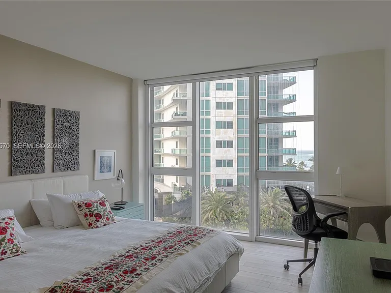 10275 Collins Ave #634 — Photo 23