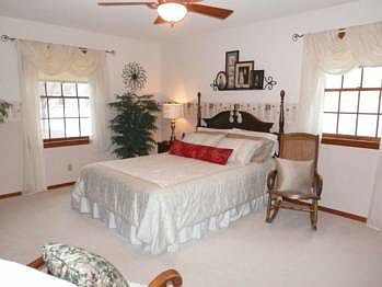 Luxurious size master bedroom on main floor