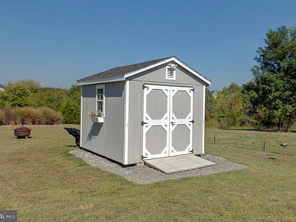 4th image of 200 Laxfield Ct