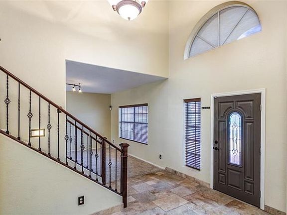 3rd image of 7626 W Maui Ln
