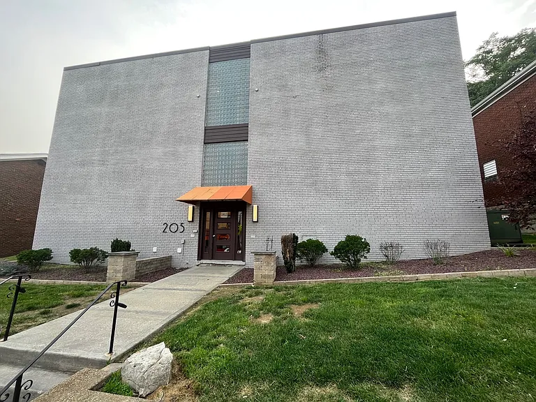 Robinson 205 — Photo 14