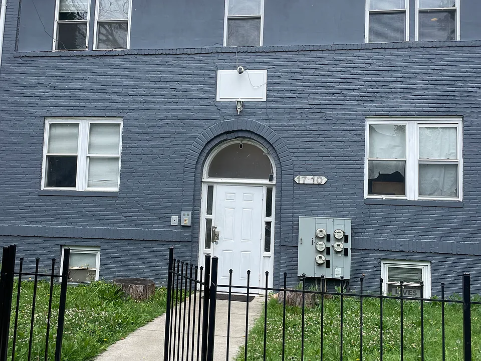 1710 Trinidad Ave NE #2