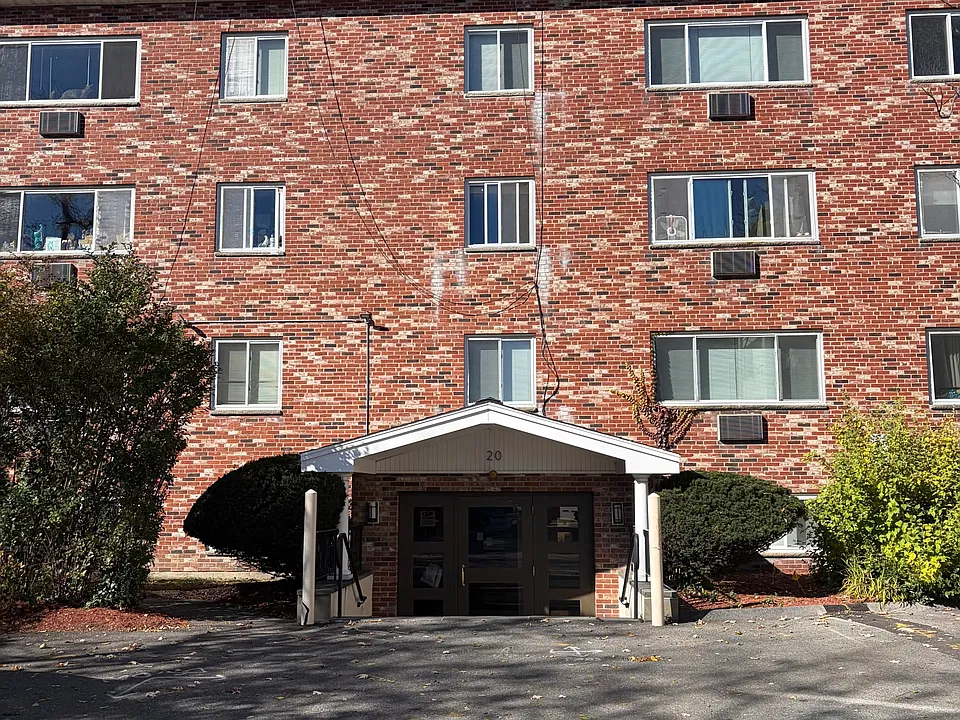 20 Radcliffe Rd #410