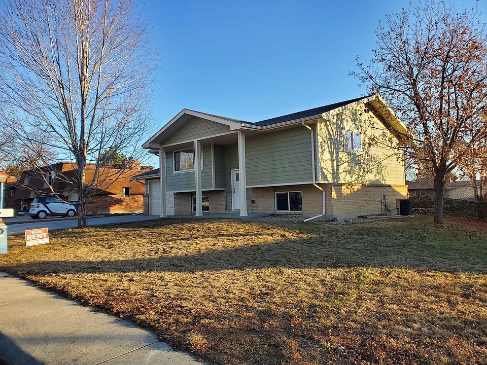 1st image of 19 University Dr