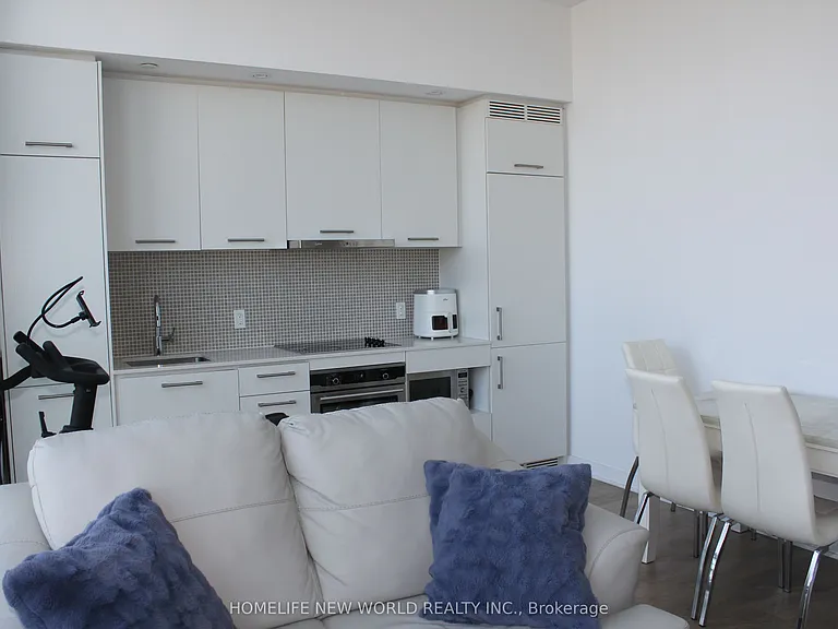 87 Peter St #Penthouse 106 — Photo 10