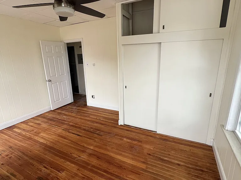 2528 Poplar St #2 — Photo 7