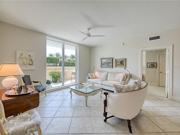 3rd image of 800 N Tamiami Trl Unit 302