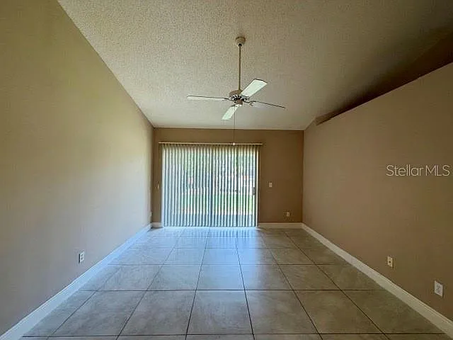 3204 Cranes Nest Ln — Photo 8