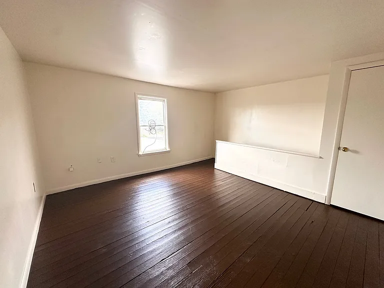925 W College Ave — Photo 23