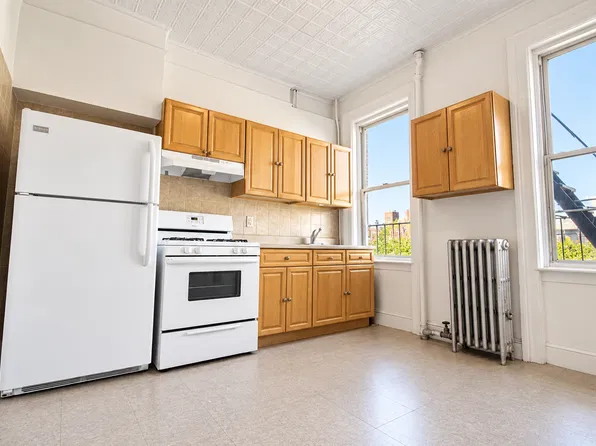 117 Nelson Street image 1 of 5